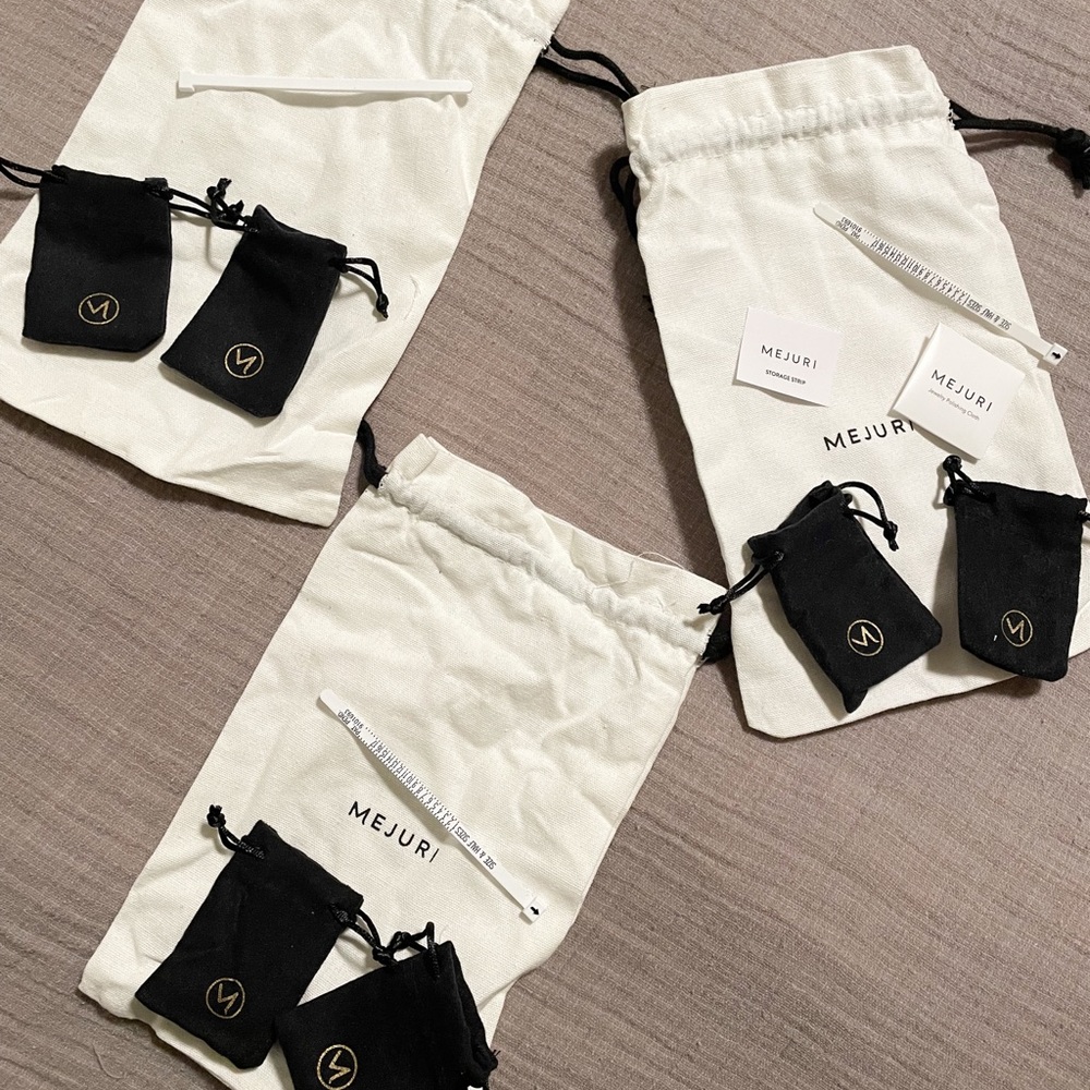 Mejuri Dust Bags Gift Bags